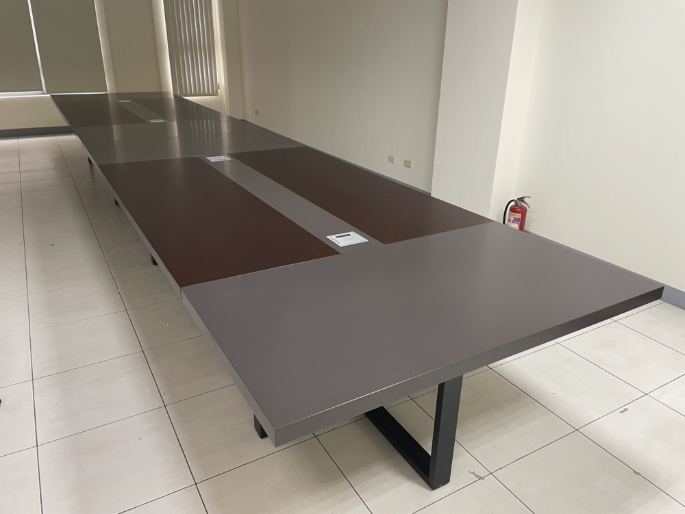 UA全木皮經典會議桌